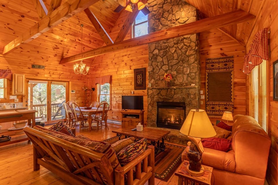 Baird's Creek Cabin Cabin in Brushy Fork