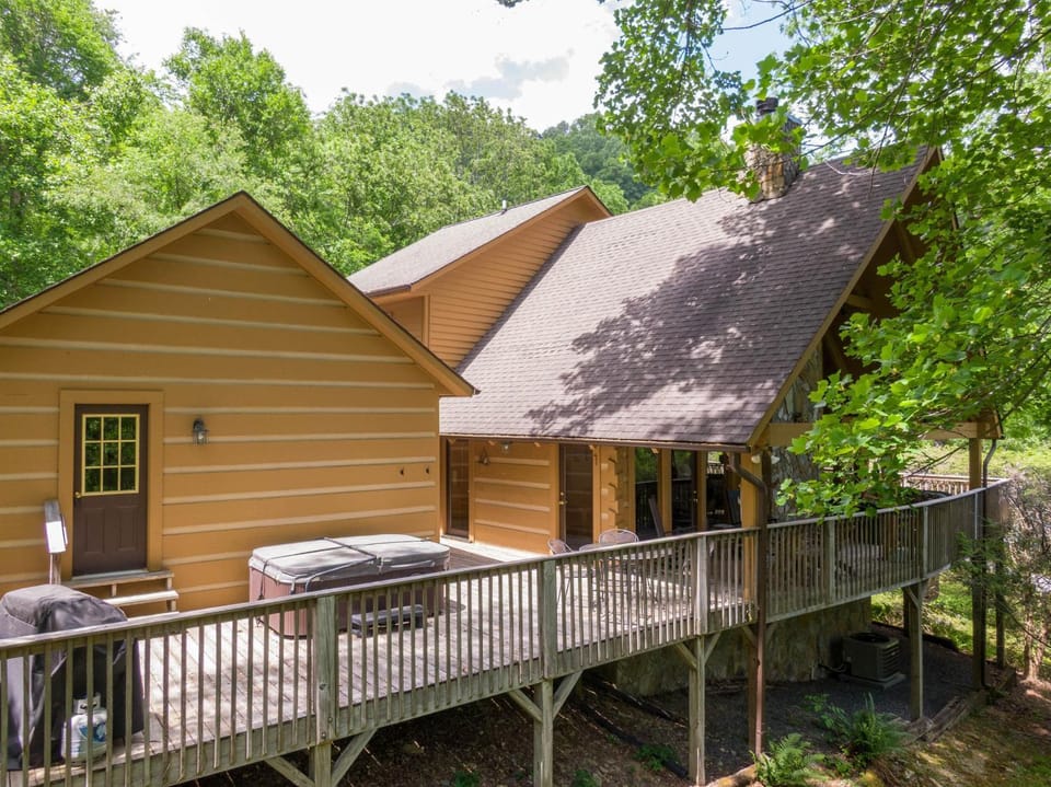 Almost Heaven House in Watauga