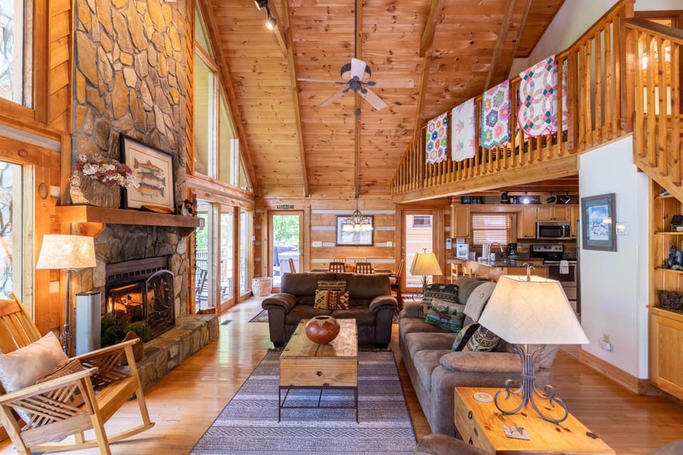 Almost Heaven House in Watauga