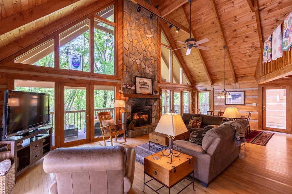 Almost Heaven House in Watauga