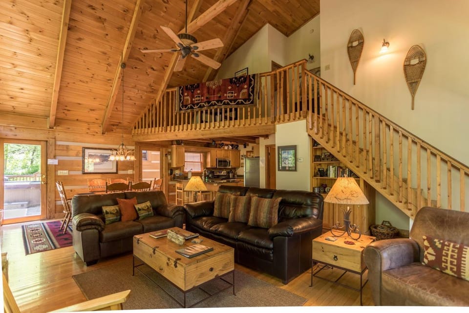 Almost Heaven House in Watauga