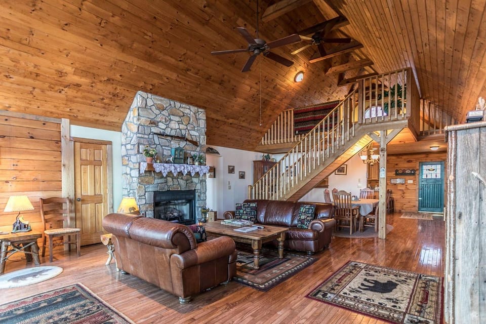 Meagan's Loft House in Seven Devils