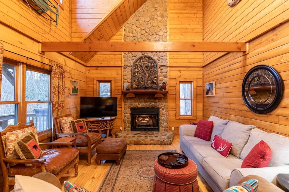 2 Cubs Cabin Cabin in Watauga