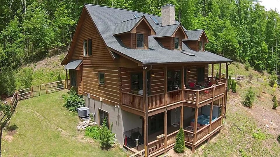 Gratitude House in Watauga