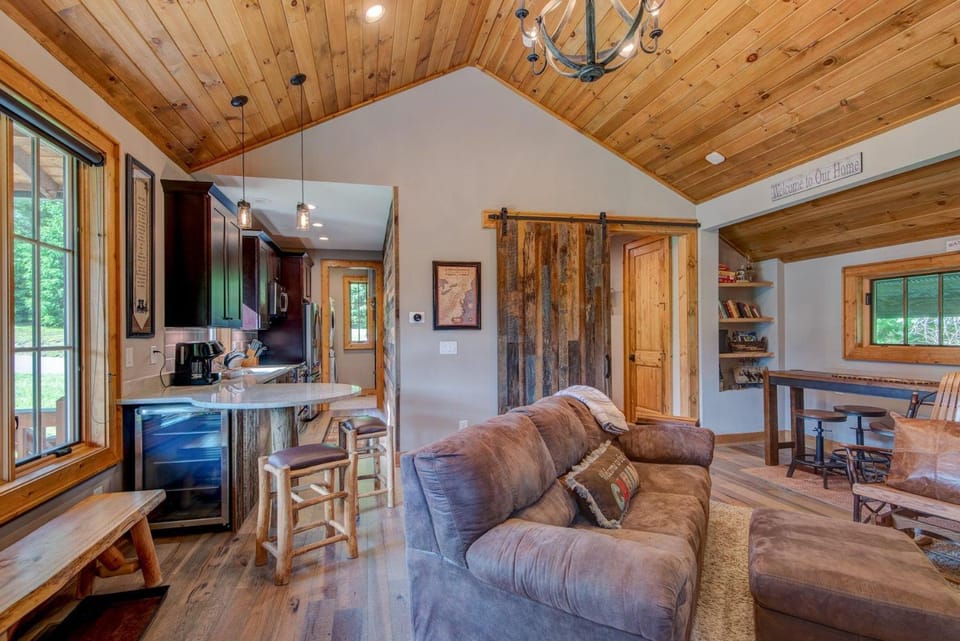 Banner View House in Watauga