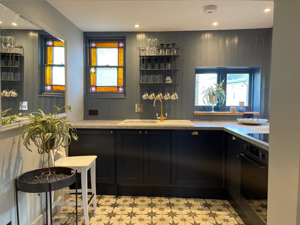 Coffee/tea facilities, Kitchen or kitchenette