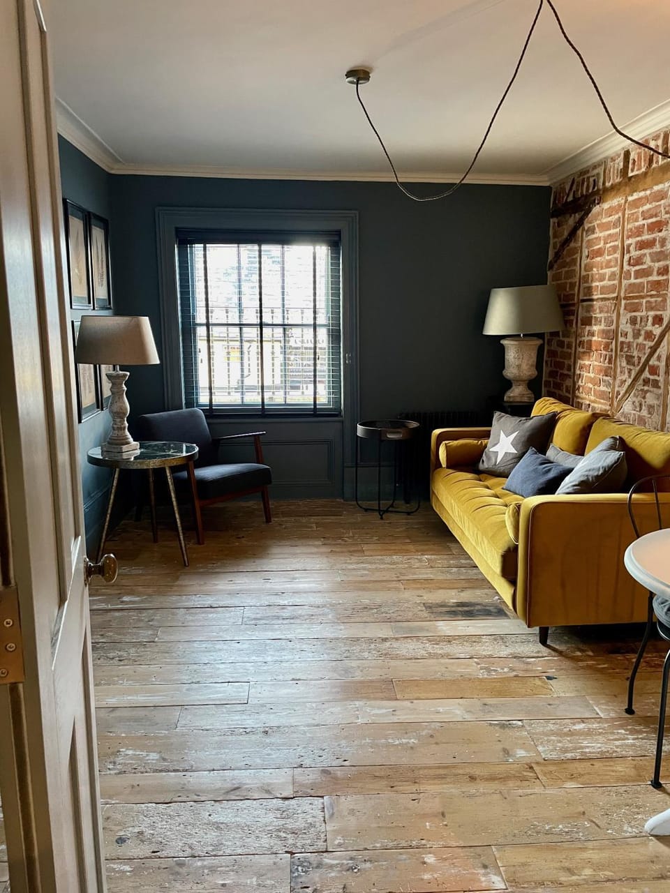 Living room, Photo of the whole room, Seating area