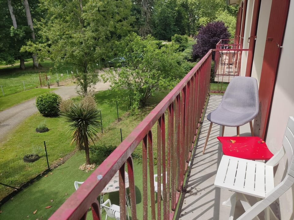 T1 BIS de 27m2 à BARBOTAN -Minimum 21 nuits - au calme #VACANCES#CURE-Draps founis Apartment in Occitanie