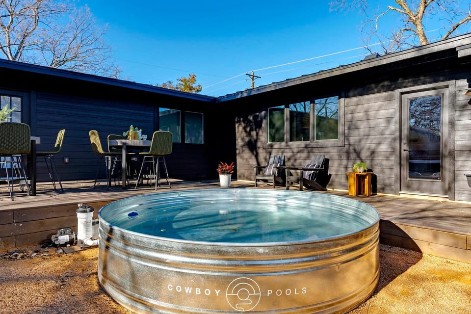 Mojito Haus with Hot tub House in Fredericksburg