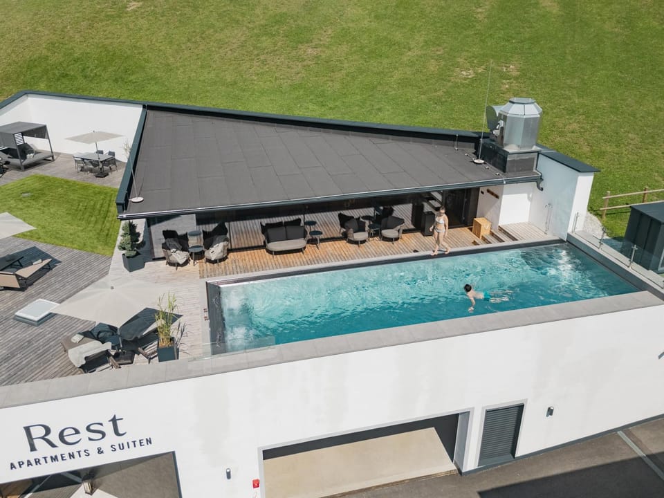 Property building, Swimming pool