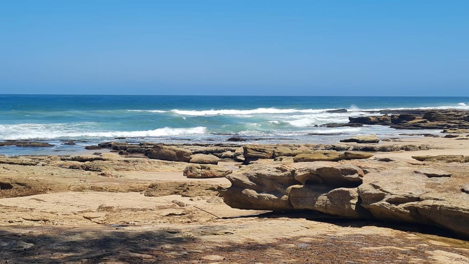 Tropical 4 Bedroom 3 bathroom 8 to 10 sleeper Holiday Getaway House in KwaZulu-Natal
