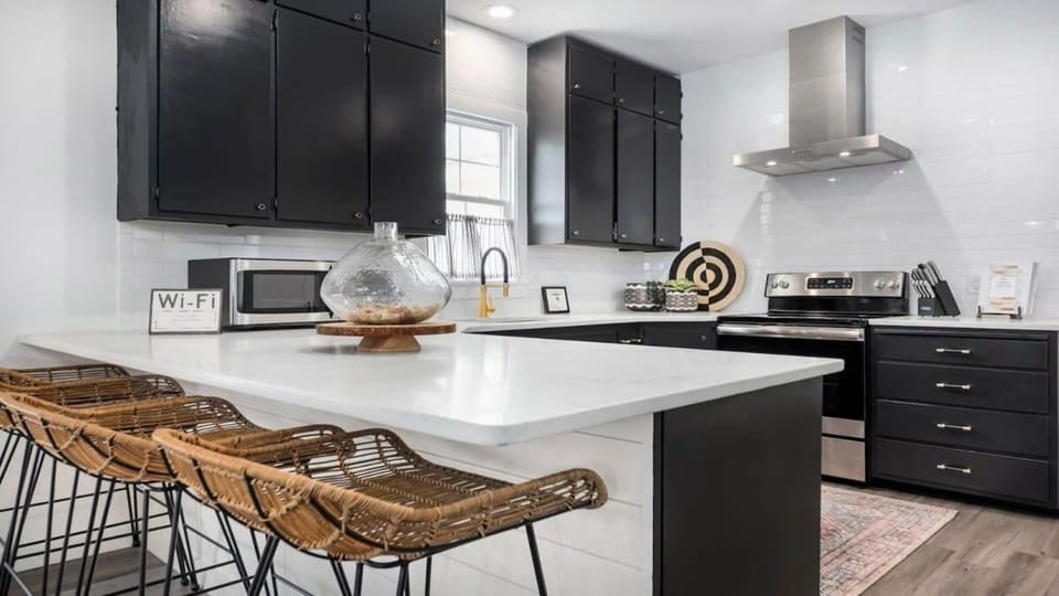 Riddel Haus Private stylish home plus Hot tub House in Fredericksburg