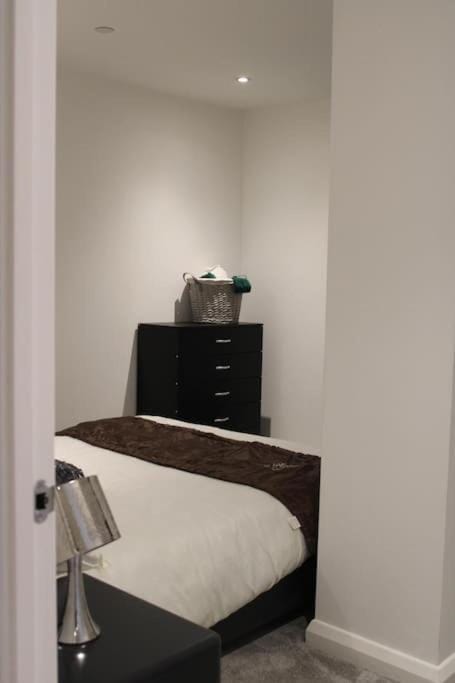 Amazing Luxury One Bedroom Apartment in the heart of Preston Apartment in Preston