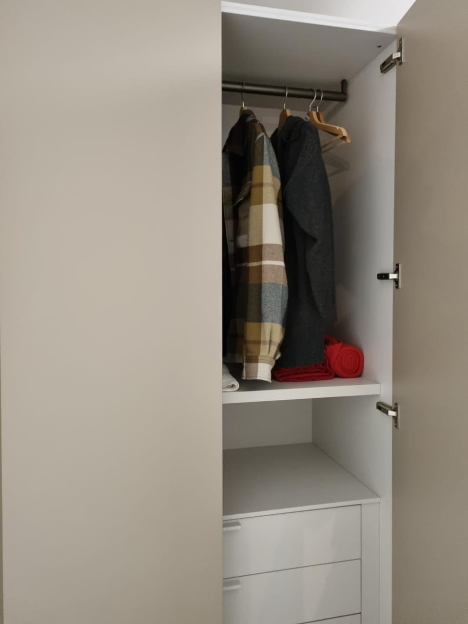 Bedroom, wardrobe