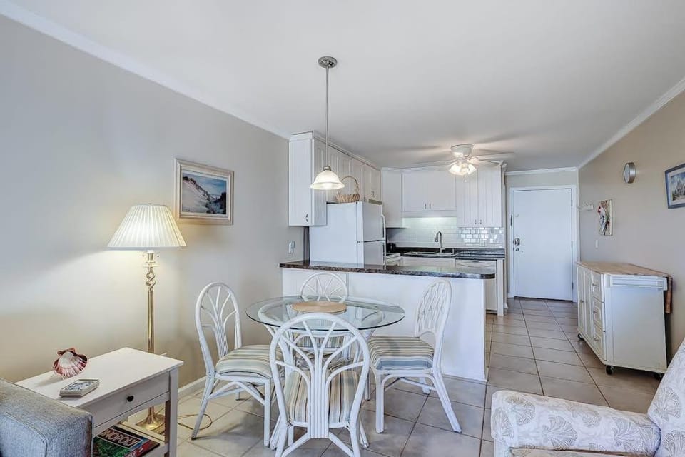 Beachwood Place 3E House in South Forest Beach