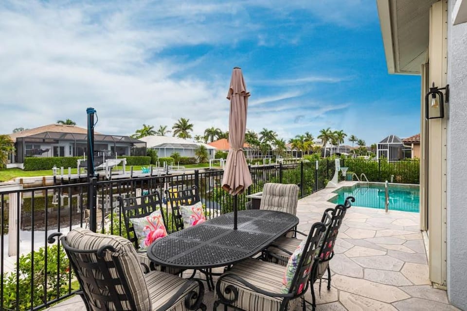 Marco Island Majesty House in Marco Island