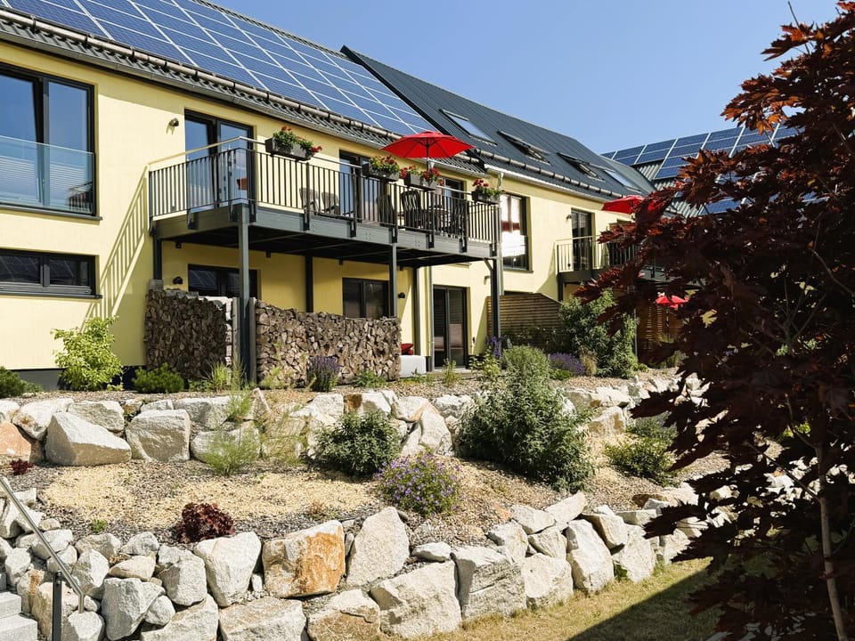 Patio, Patio, Inner courtyard view