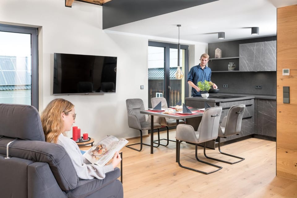 Communal lounge/ TV room, TV and multimedia, Kitchen or kitchenette, Living room, Seating area, Dining area, minibar