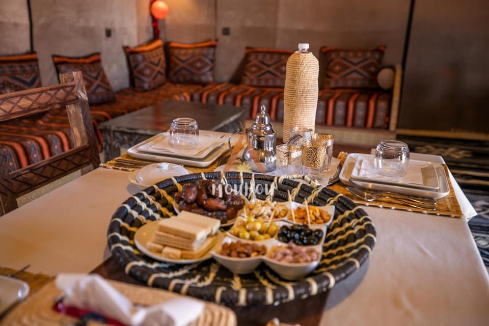 Restaurant/places to eat, Food and drinks