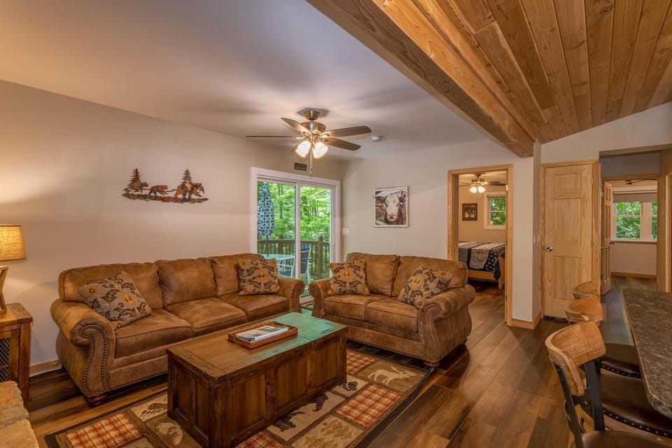 Cozy Cottage House in Watauga