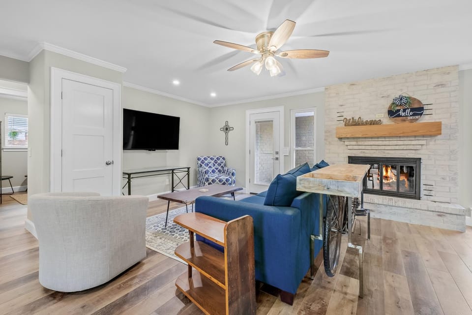 Wichita Landing House in Beaver Lake