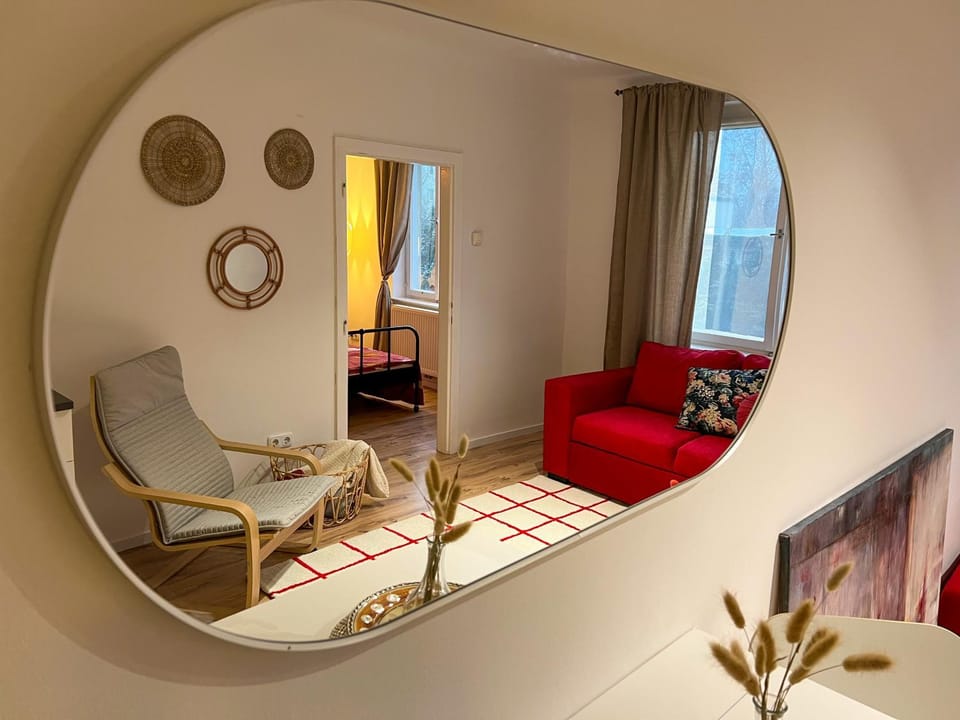 Bed, Living room, Photo of the whole room