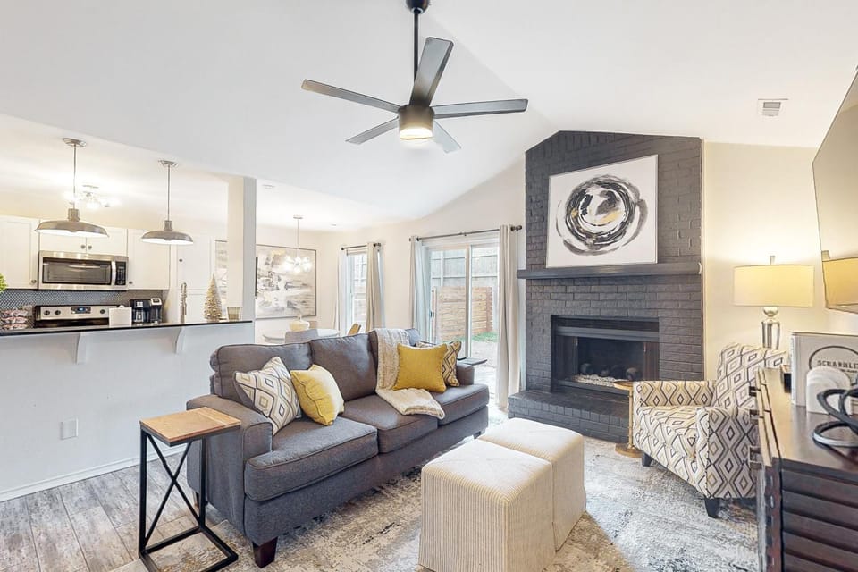 OZK Trail House House in Rogers