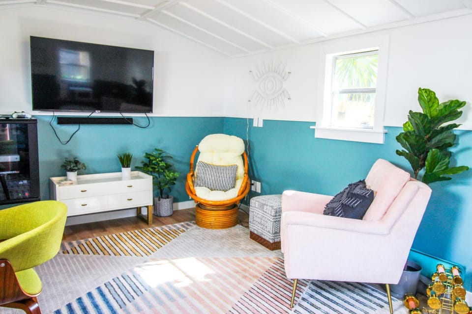 Game Room, Entertainment