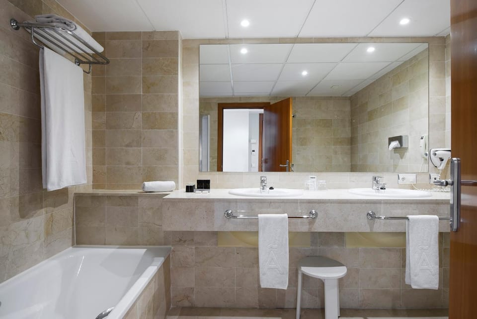 Bathroom, Bath