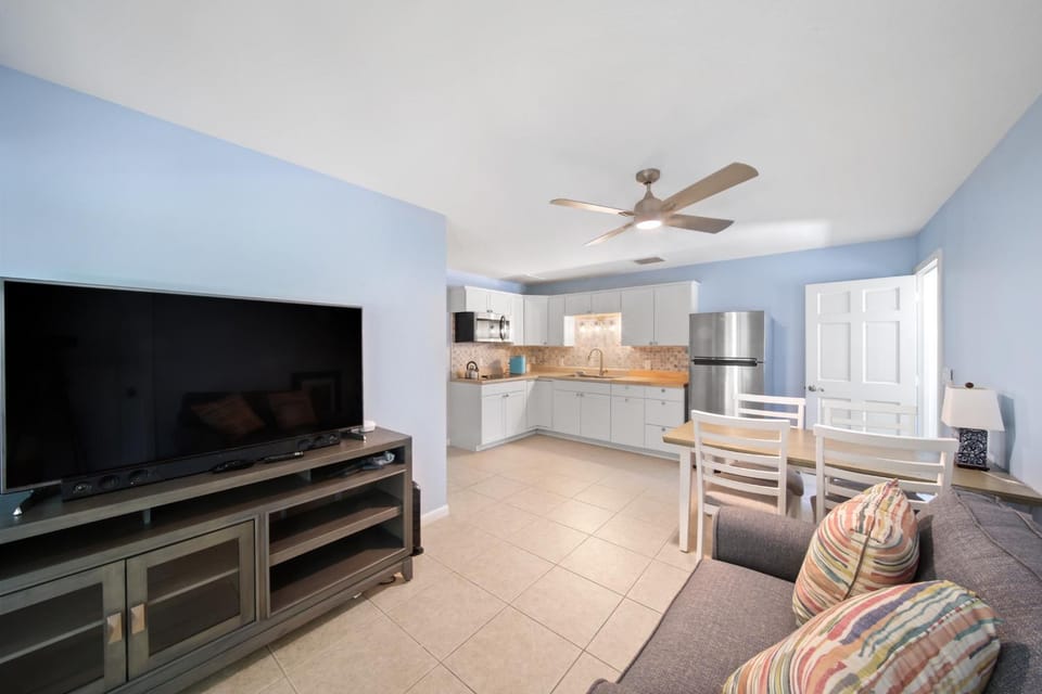 Jensen Beach pool home w/ Guest Suite House in Jensen Beach