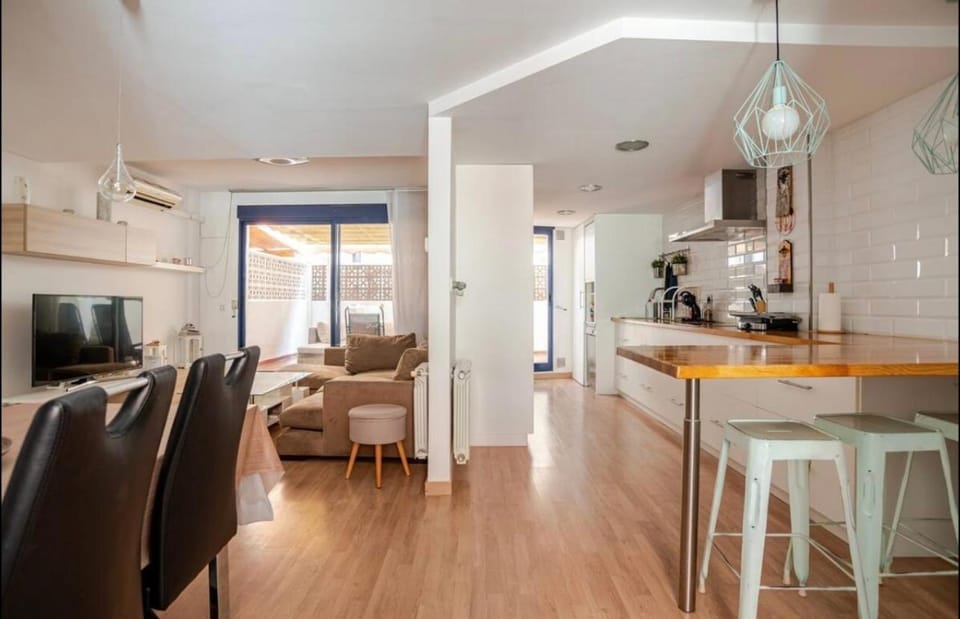 Adosado, wifi, playa, lugar espacioso, vacacional House in Valencian Community
