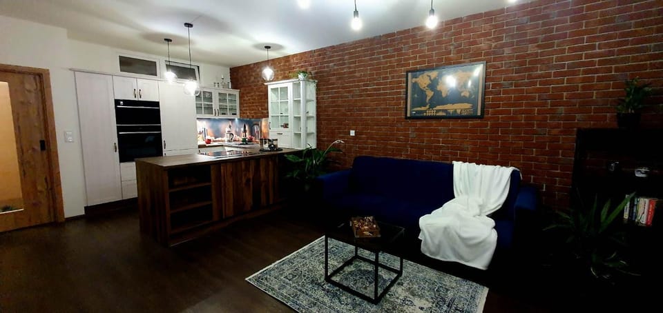 Kitchen or kitchenette, Living room