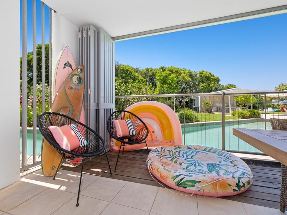 Balcony/Terrace, Pool view