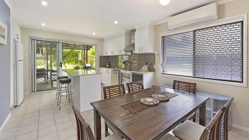 20 Roslin St Moffat Beach QLD House in Sunshine Coast