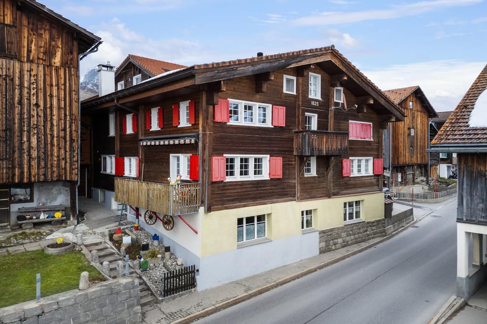 Property building, Natural landscape