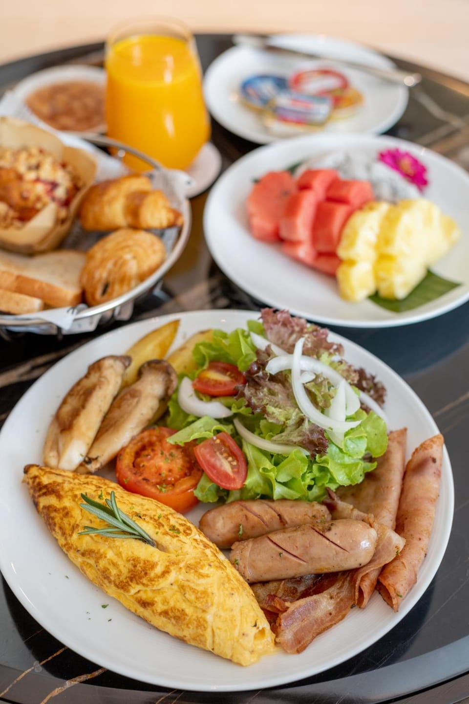 Food and drinks, Food, Breakfast, Continental breakfast, Buffet breakfast