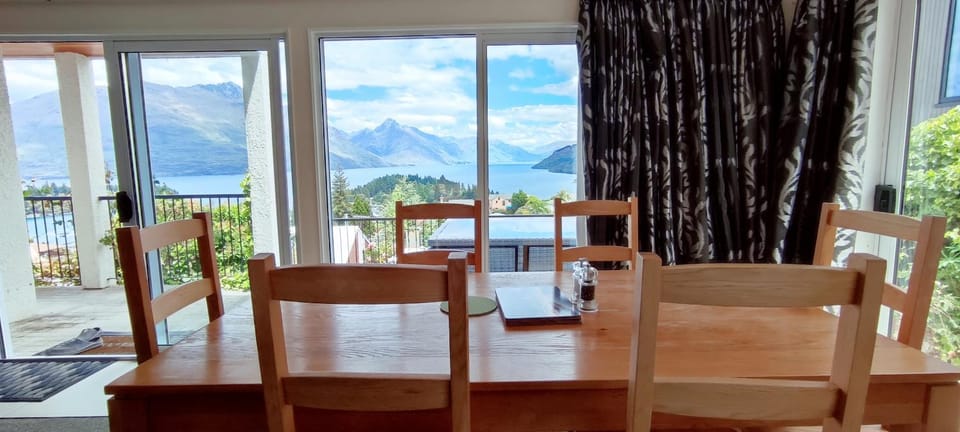Cosy Lakeview Apartment Apartment in Queenstown