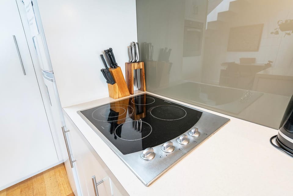 Kitchen or kitchenette, stove