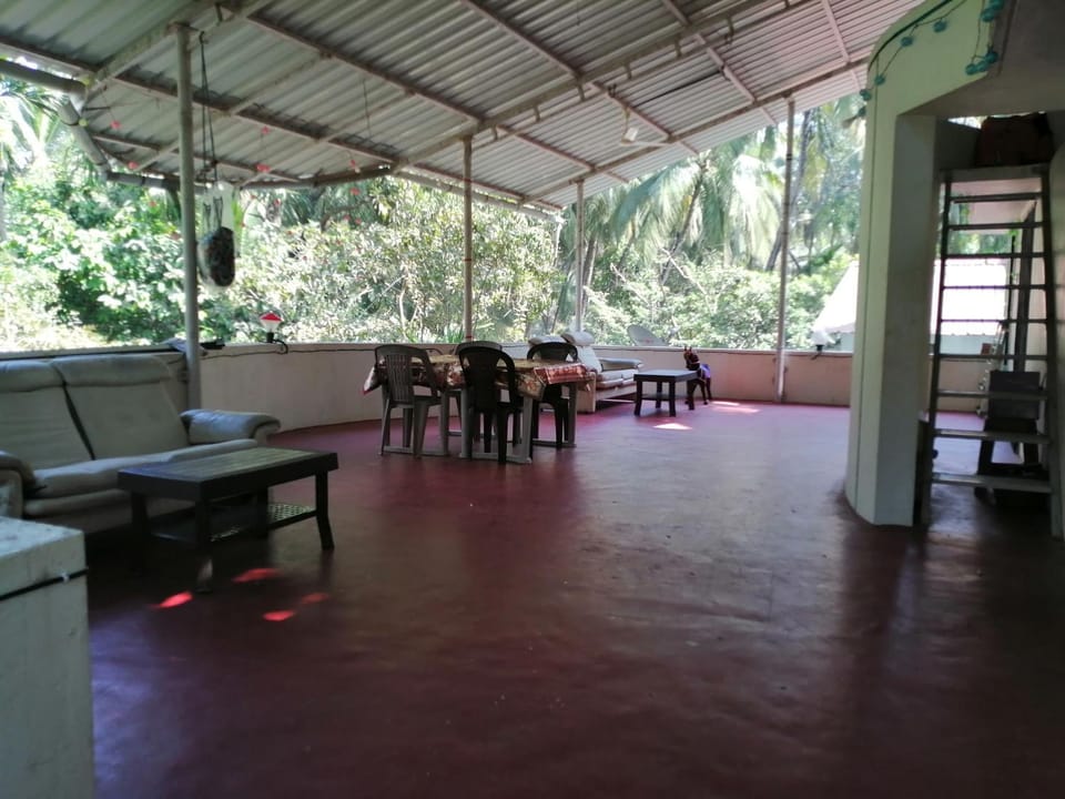 Acharekar's Home stay - Adorable AC and Non AC Rooms with free Wi-Fi Vacation rental in Maharashtra