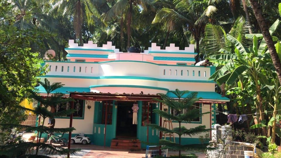 Acharekar's Home stay - Adorable AC and Non AC Rooms with free Wi-Fi Vacation rental in Maharashtra