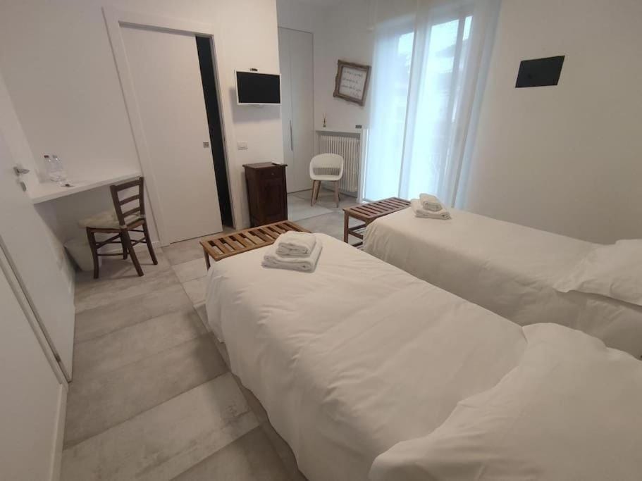 fuORIOrbita Bed and Breakfast in Bergamo