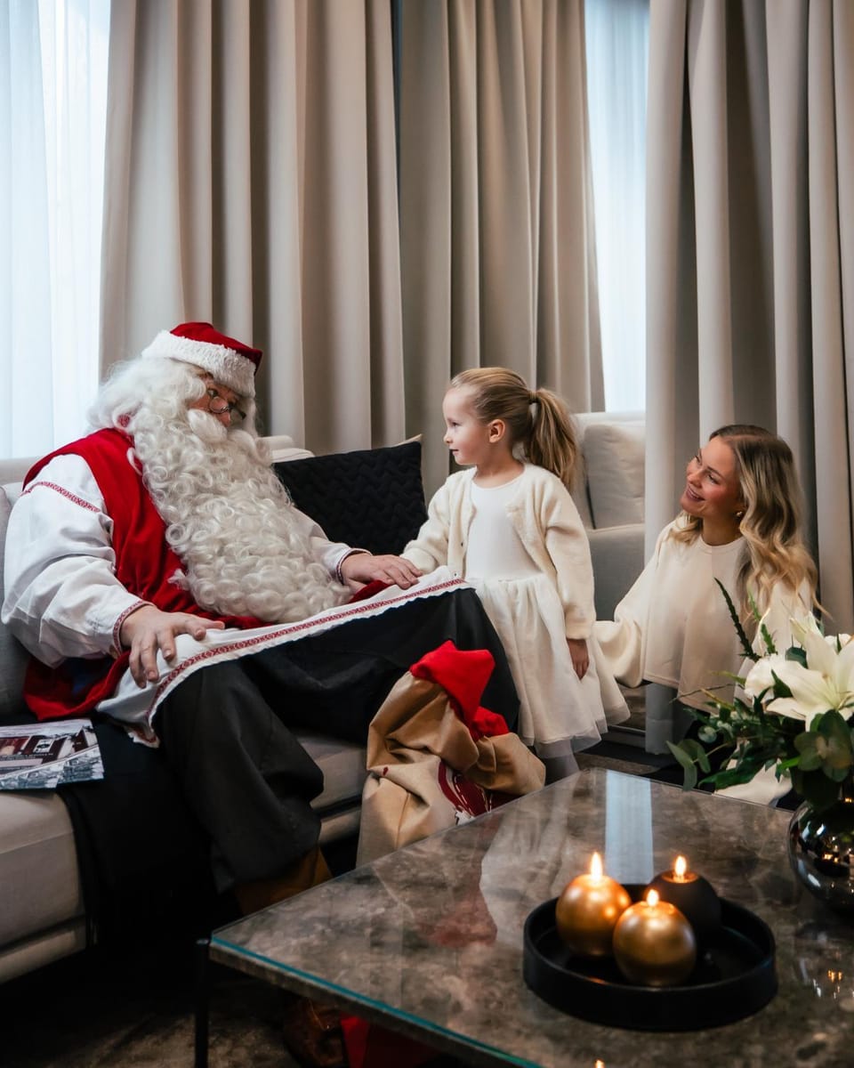 Santa's Luxury Boutique Villa - Santa Claus Village Villa in Rovaniemi