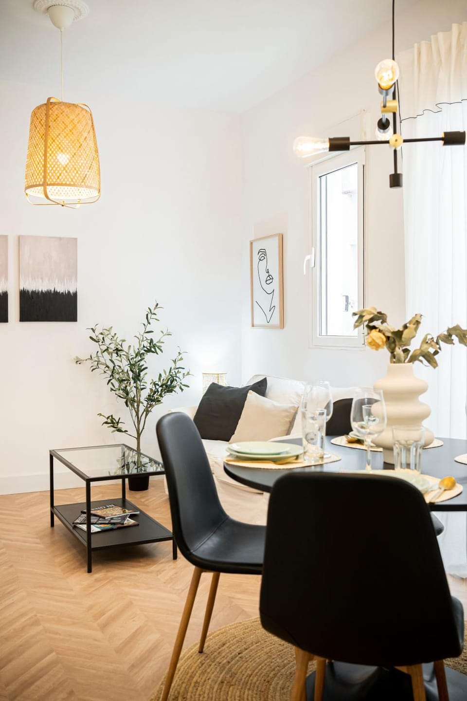 Living room, Dining area