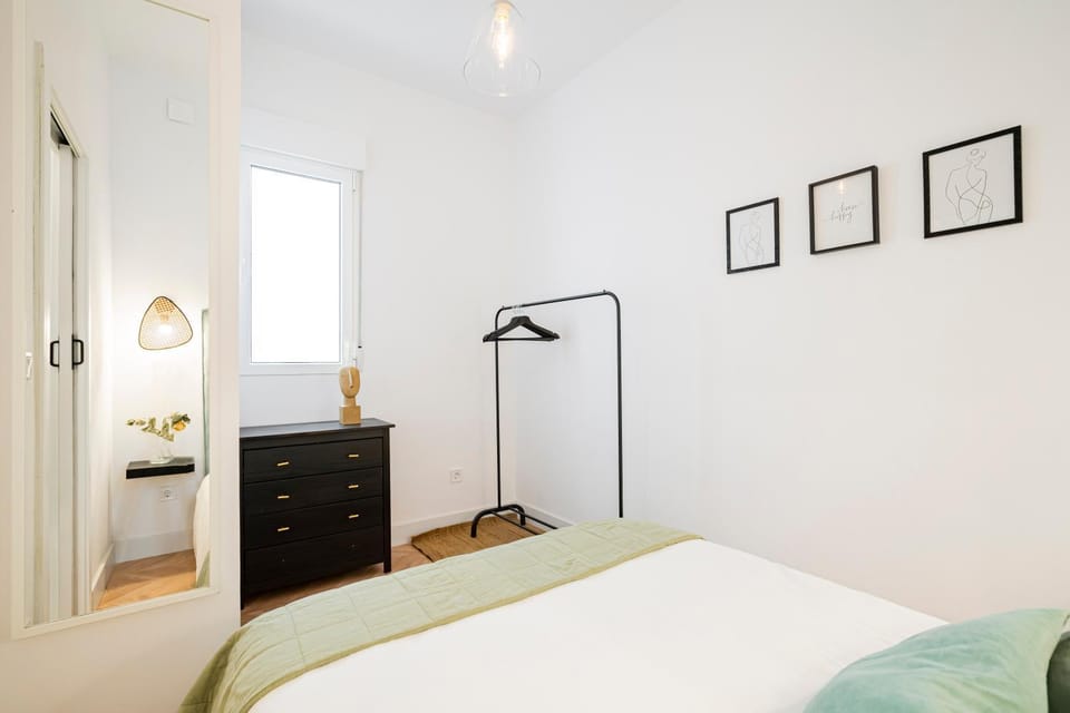 Bed, Bedroom, wardrobe