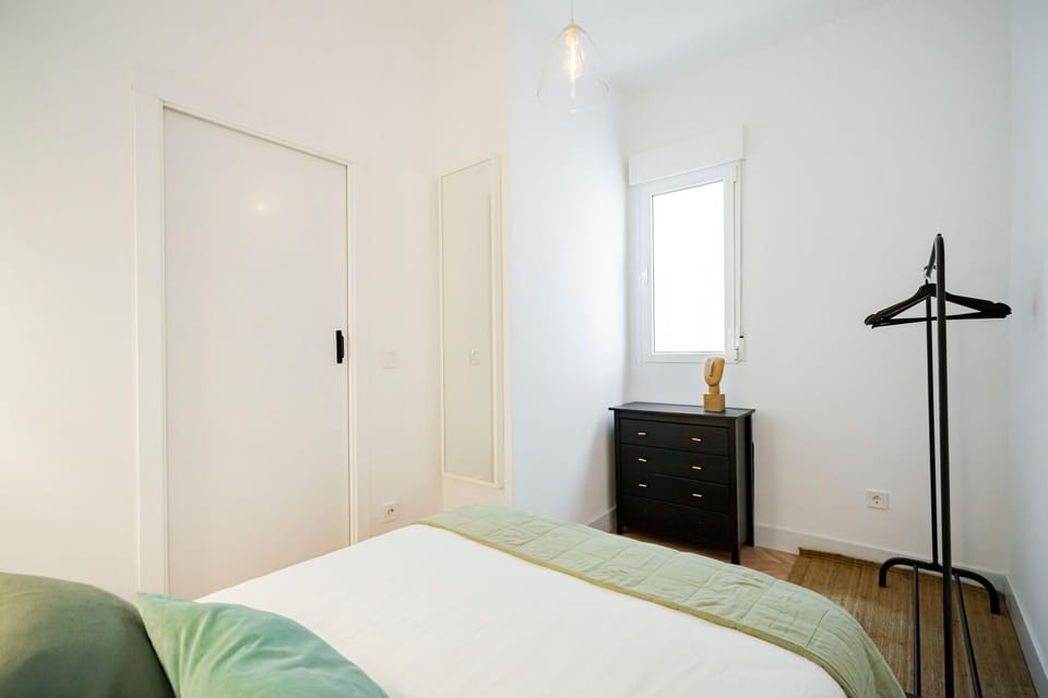 Bed, Bedroom, wardrobe