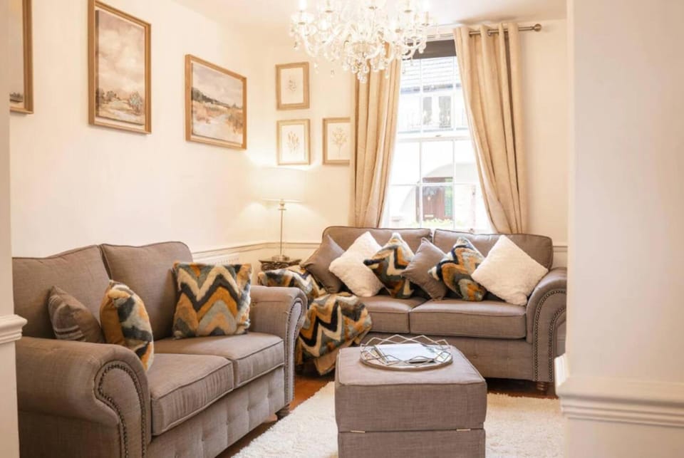 No22 Chester Racecourse Townhouse House in Chester