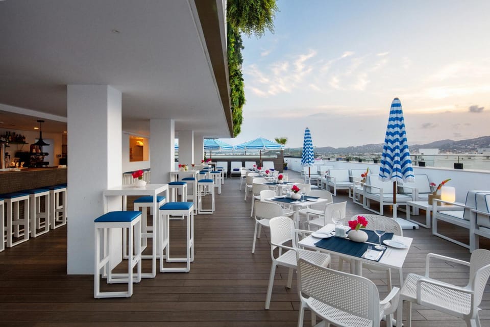 Balcony/Terrace, Lounge or bar