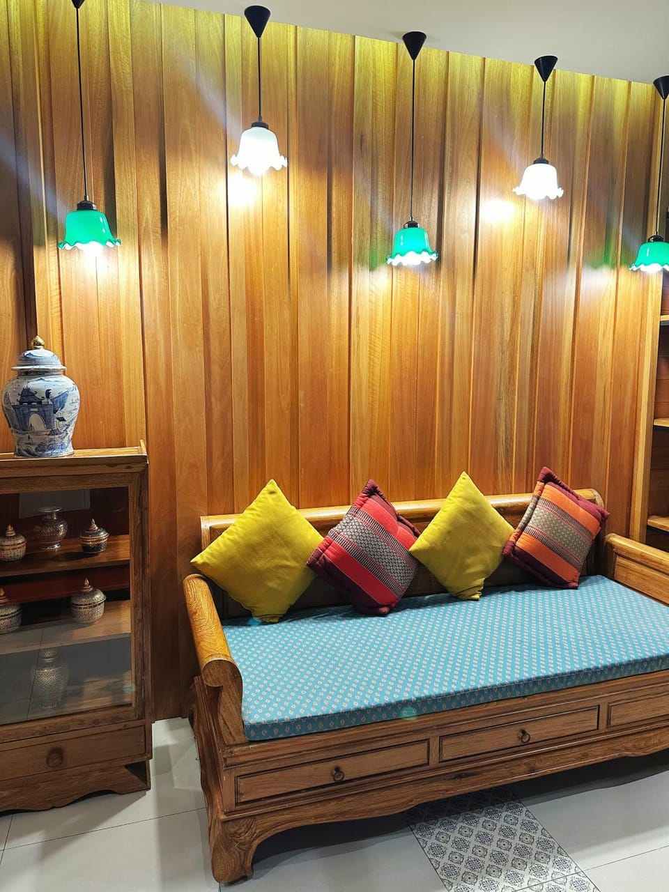 CozyHouse near MRT QSCC Convention Center 4BR 10ppl House in Bangkok