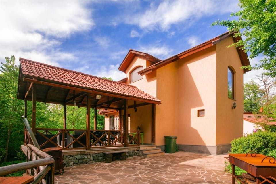 Dilijan Dream House! 3 Bedroom Amazing Villa in National Park! Villa in Armenia