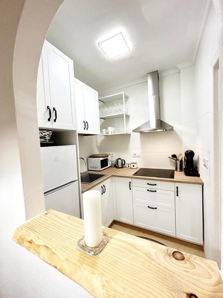 Coffee/tea facilities, Kitchen or kitchenette, minibar
